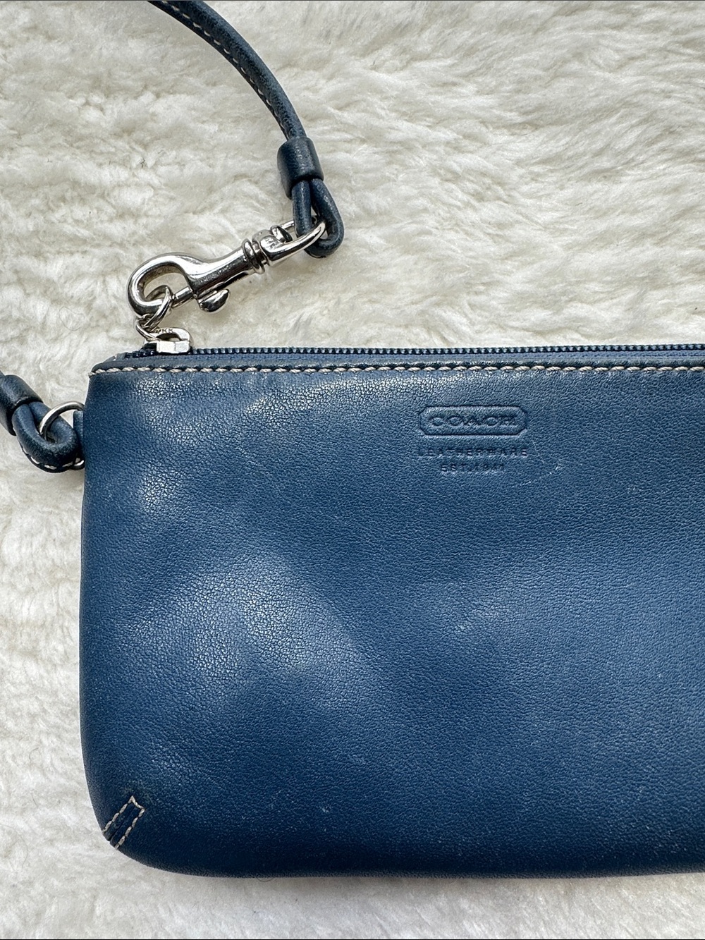 Coach vintage Blue Leather‎ Wristlet with Detachable Strap - Picture 3 of 8